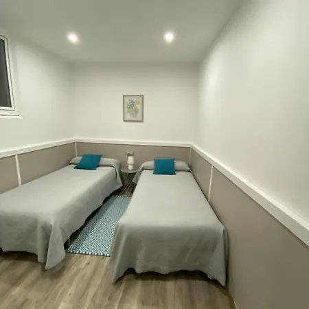 Casa En Primeria Linea De Playa Holiday home Raxo